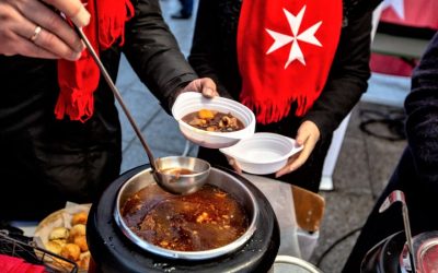 „Maltiečių sriuba” kviečia vaišintis ir gerumo delnais sušildyti vienišas senolių širdis 2022-12-09